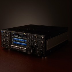 ICOM IC-7851 kratkovalovna postaja ICOM IC-7851 kratkovalovna postaja